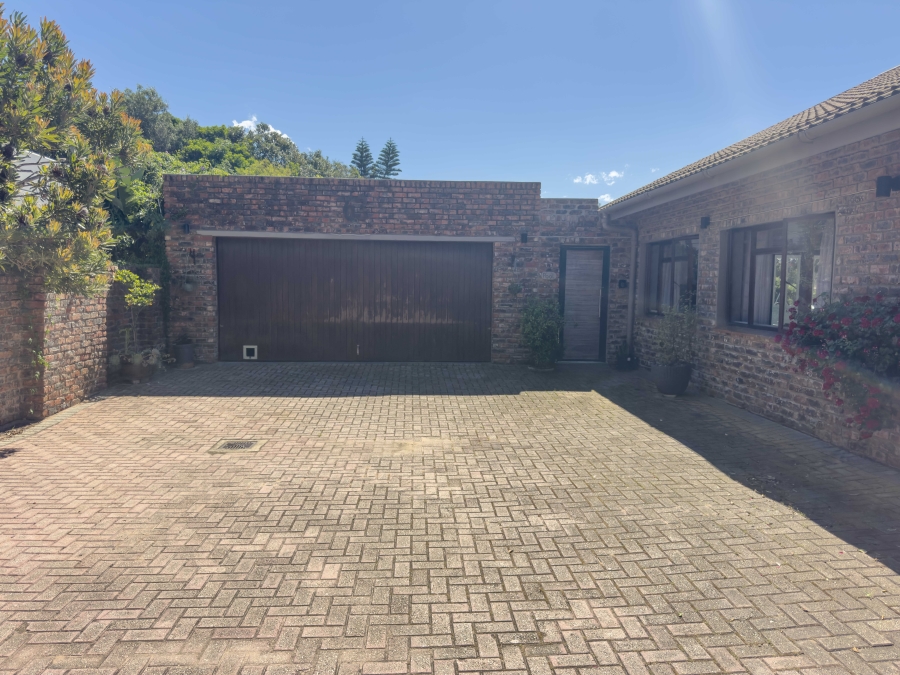 3 Bedroom Property for Sale in Mossel Bay Central Western Cape